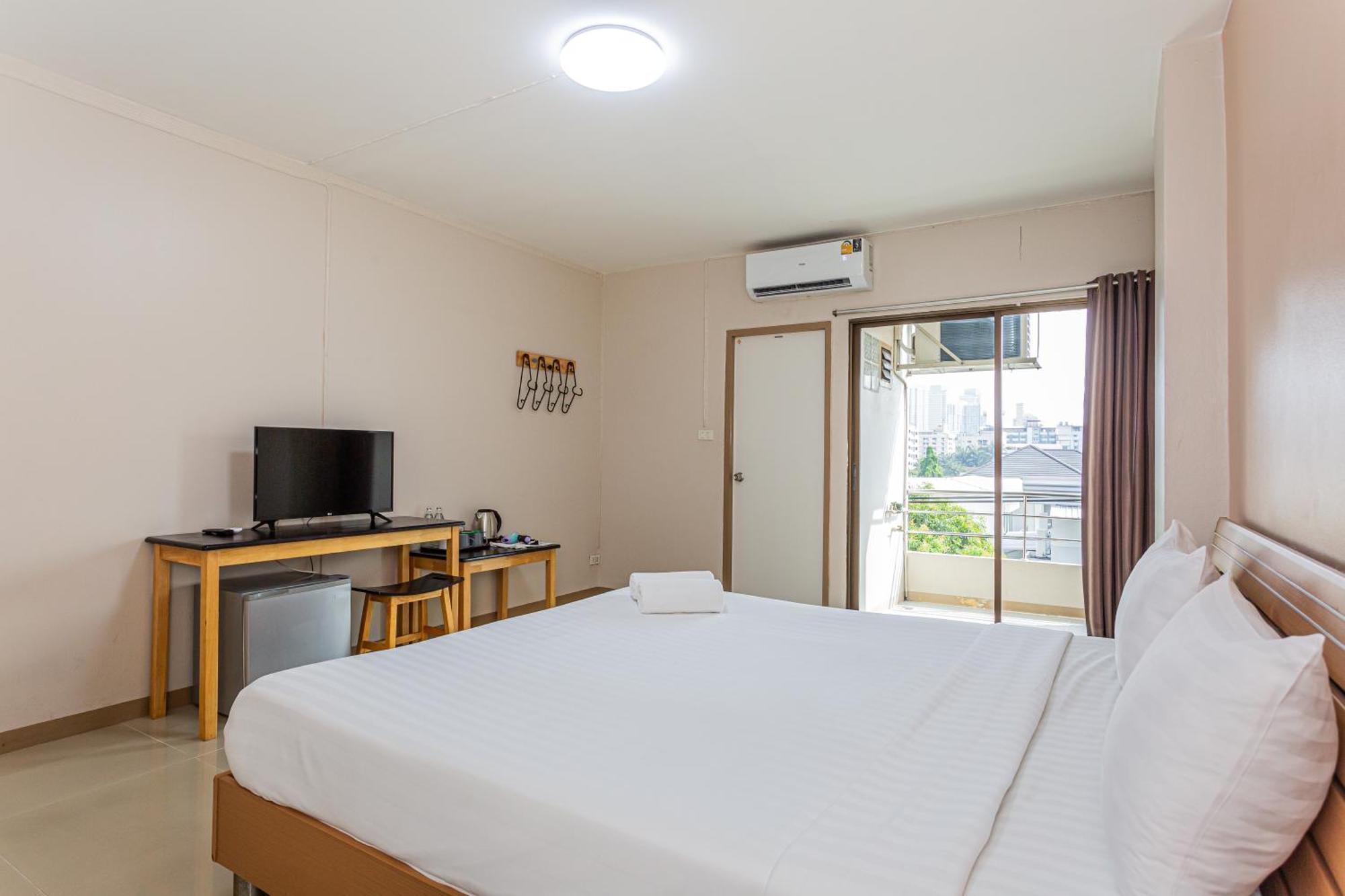 Ck2 Hotel Бангкок Экстерьер фото